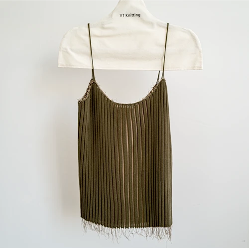 Women's Fitted Sweater Vest