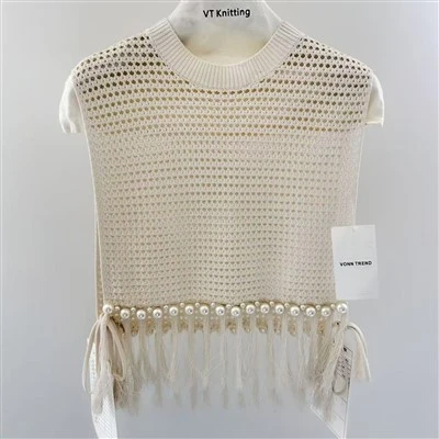 Tops Pereka Wanita Mewah