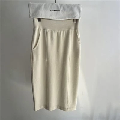 Skirt rajutan bulu merino