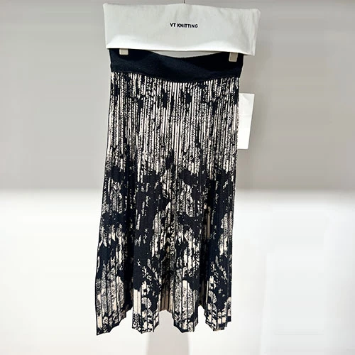 Skirt Berkait Hitam Wanita