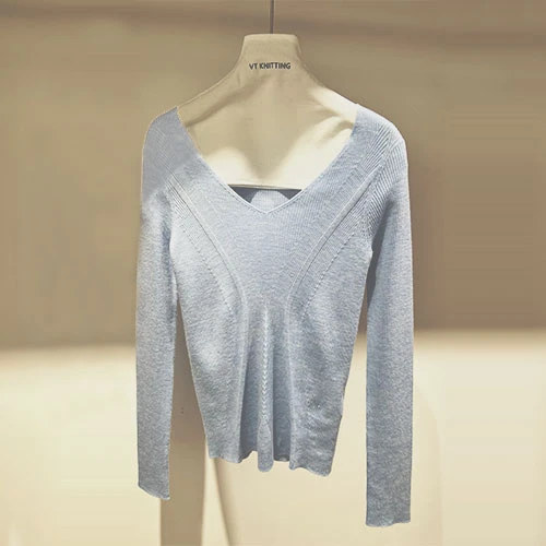 Wanita Lengan Panjang Lancar